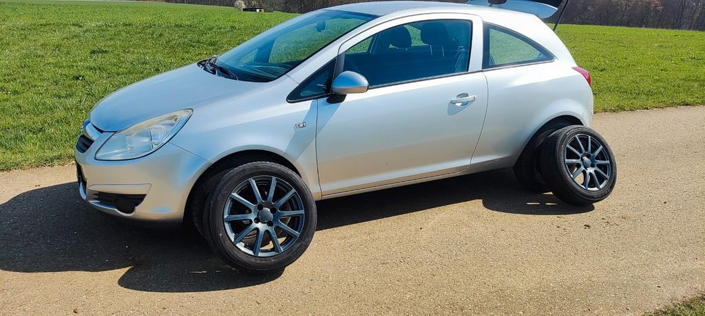 Opel Corsa 167.000 km 1.357 &euro; Altheim 89174