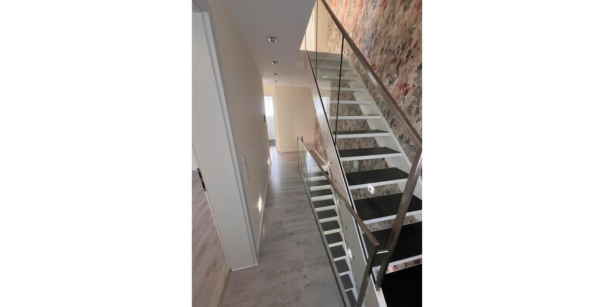Doppelhaushälfte Laupheim - 4.5 Zimmer, 140 m&sup2;, 449.000&euro; | Angebot:26449547