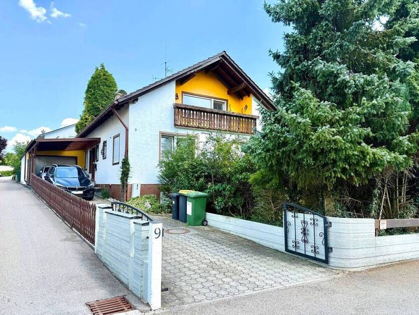 Großes Einfamilienhaus mit Garage in beliebter Wohnlage von Weißenhorn