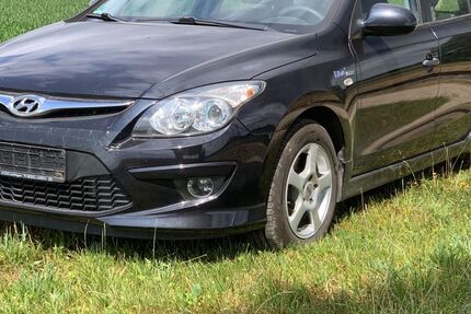 Hyundai i30 251.647 km 2.500 &euro; Kammeltal 89358