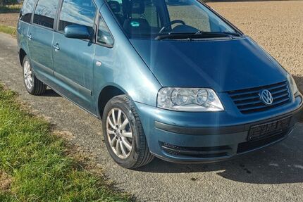 VW Sharan 310.000 km 2.499 € Staig / Steinberg 89195
