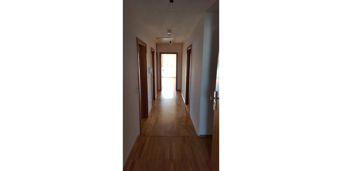 Dachgeschoßwohnung Günzburg - 3 Zimmer, 89 m&sup2;, 960&euro; | Angebot:26411253
