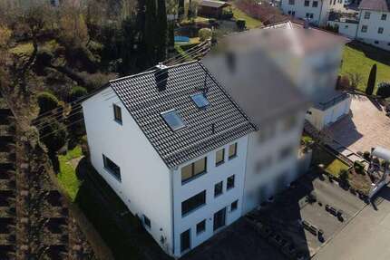 Haus Günzburg - 7 Zimmer, 218 m&sup2;, 595.000&euro; | Angebot:26494226