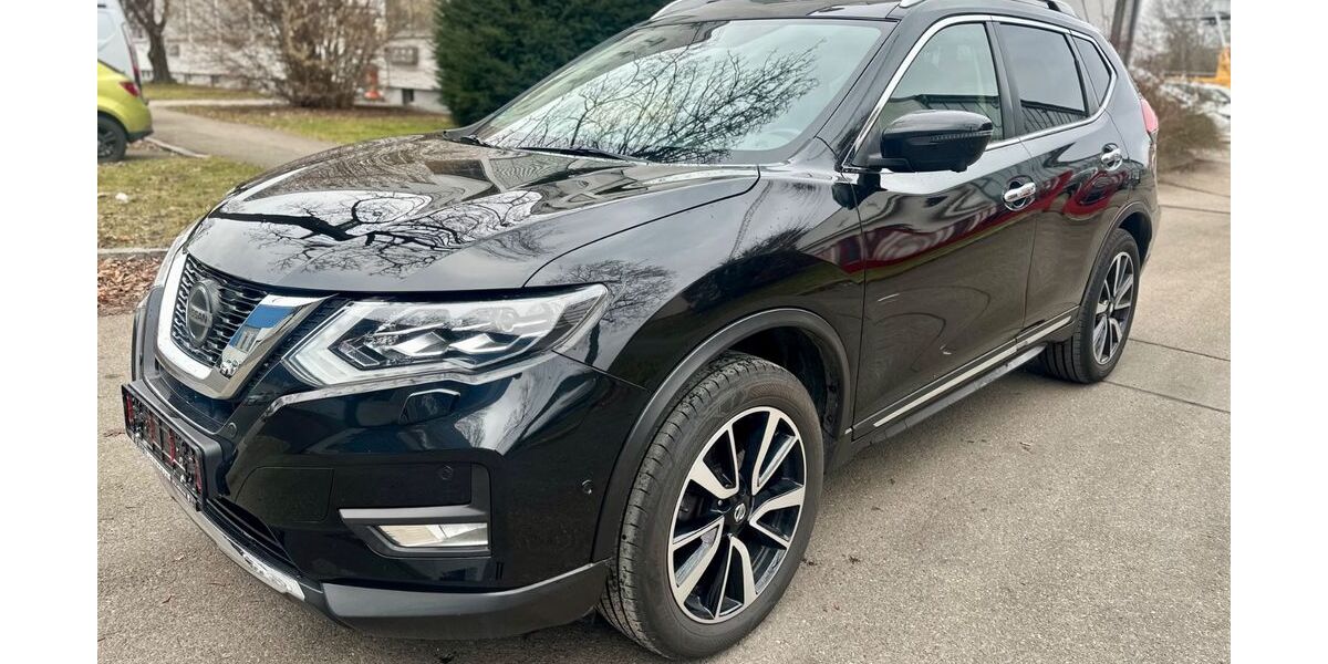 Nissan X-Trail 76.976 km 17.700 &euro; Ulm 89079