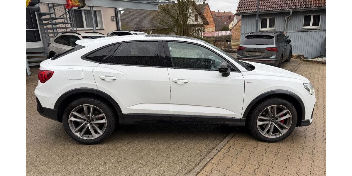 Audi Q3 9.922 km 51.527 &euro; Ulm 89079