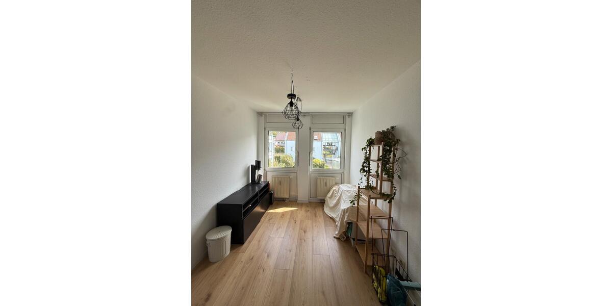 Etagenwohnung Blaustein - 3.5 Zimmer, 92 m&sup2;, 1.050&euro; | Angebot:26348677