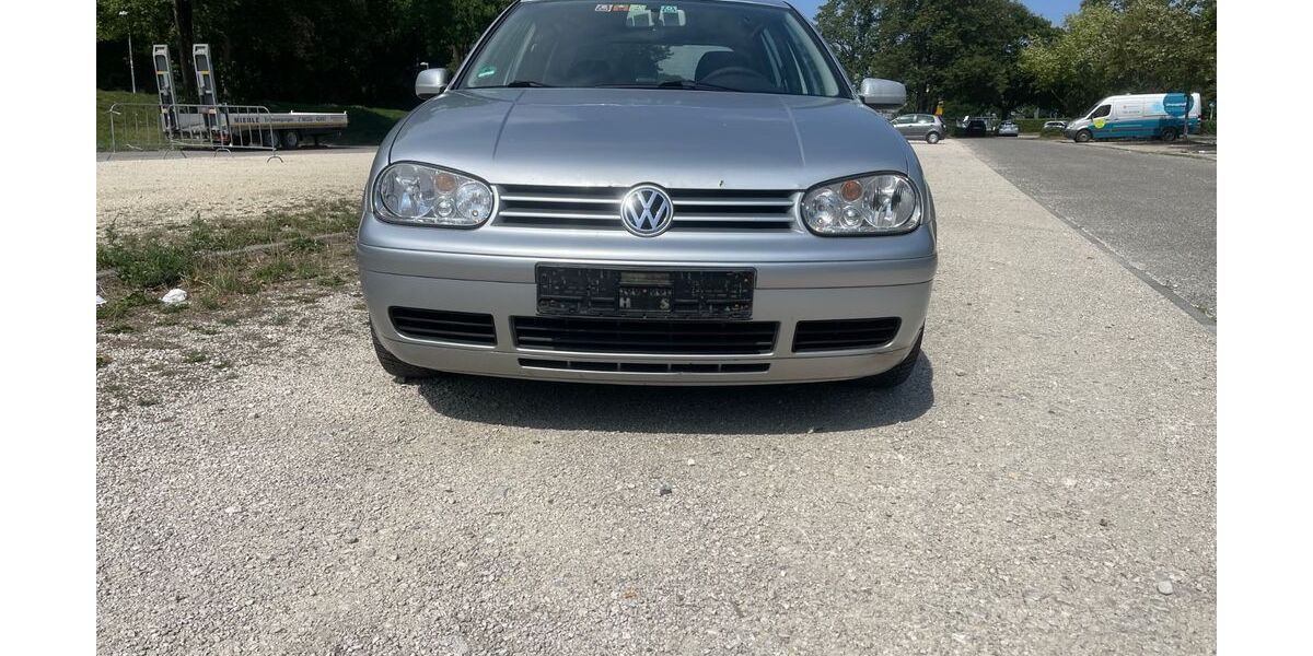 VW Golf 322.550 km 1.299 &euro; Ulm 89077