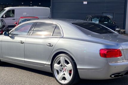 Bentley Flying Spur 98.515 km 62.999 &euro; Geislingen / Eybach 73312