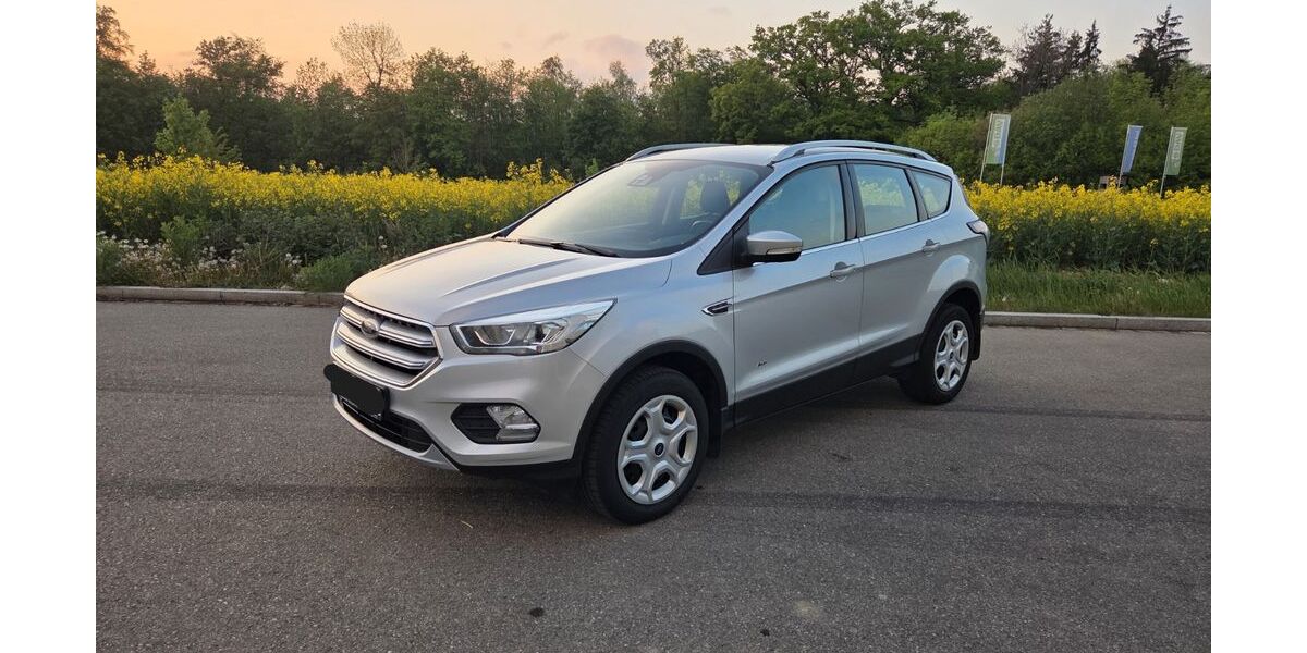 Ford Kuga 110.000 km 11.990 &euro; Ulm 89075