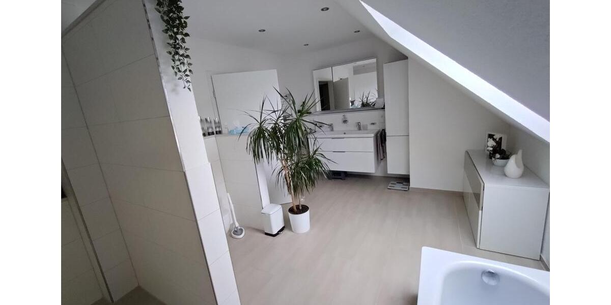 Einfamilienhaus Langenau - 7 Zimmer, 180 m&sup2;, 830.000&euro; | Angebot:24794087