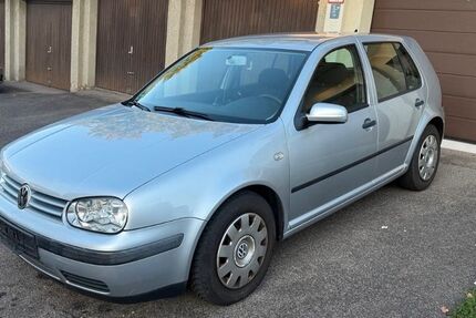 VW Golf 238.000 km 2.250 € Oberdischingen 89610