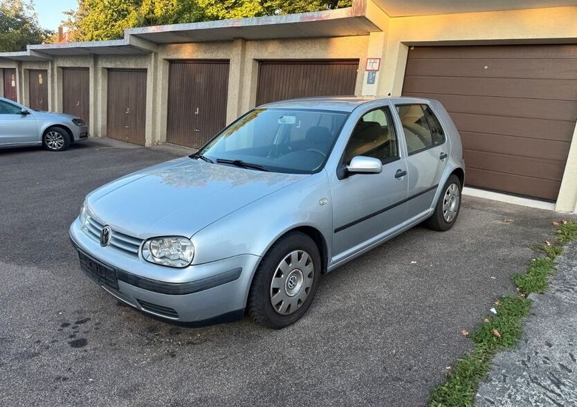 VW Golf 238.000 km 2.250 € Oberdischingen 89610