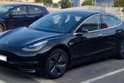 Tesla Model 3 130.000 km 21.200 &euro; Illertissen 89257