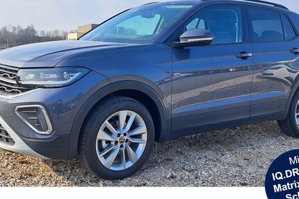 VW T-Cross 10.800 km 26.900 € Laupheim 88471