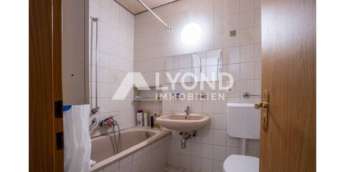 Mehrfamilienhaus, Wohnhaus Neu-Ulm / Ludwigsfeld Ludwigsfeld - 8 Zimmer, 160 m&sup2;, 618.000&euro; | Angebot:26833293
