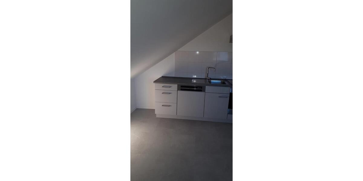 Dachgeschoßwohnung Kötz - 3 Zimmer, 110 m&sup2;, 1.000&euro; | Angebot:26355446