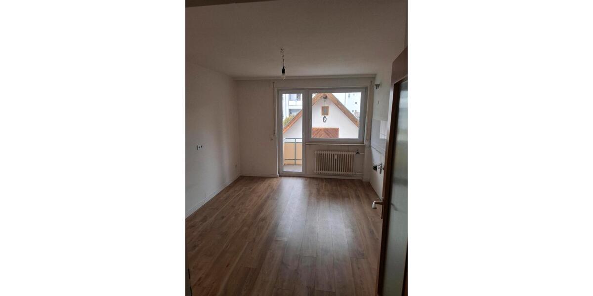 Etagenwohnung Ulm Obertalfingen - 3 Zimmer, 80 m&sup2;, 1.230&euro; | Angebot:25237193