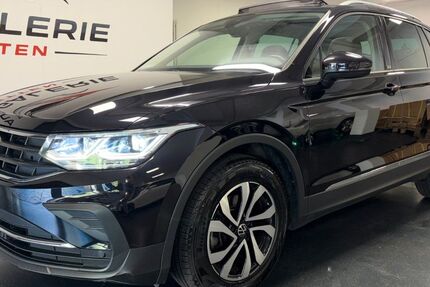 VW Tiguan 59.000 km 23.990 &euro; Amstetten 73340