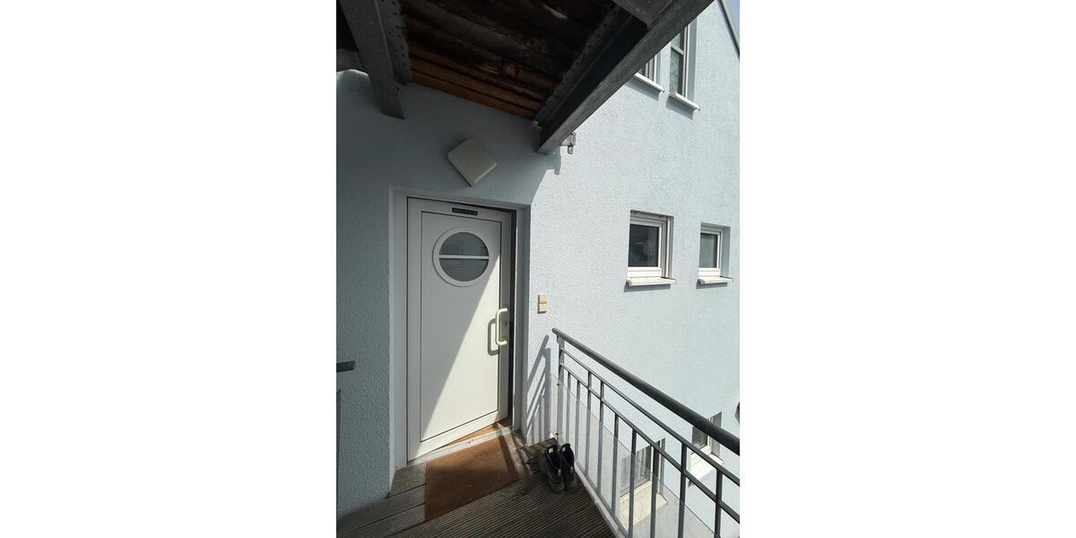 Etagenwohnung Blaustein - 3.5 Zimmer, 92 m&sup2;, 1.050&euro; | Angebot:26348677