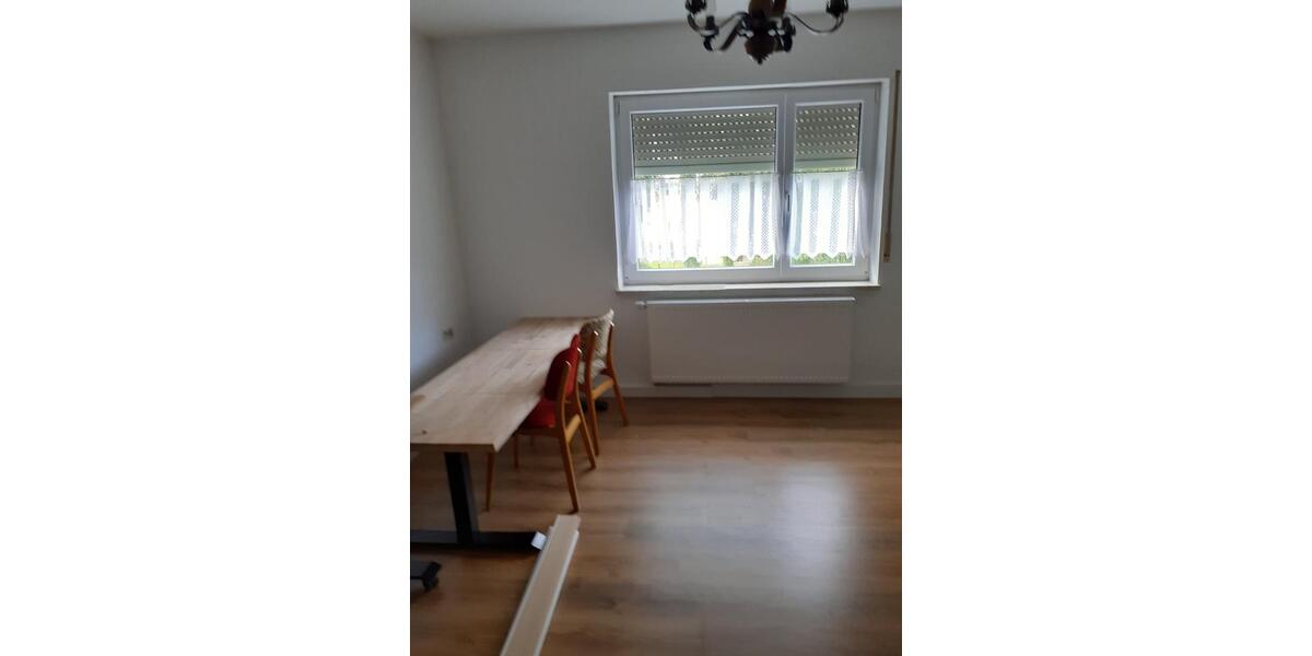 Etagenwohnung Illertissen - 1 Zimmer, 61 m&sup2;, 665&euro; | Angebot:25126668