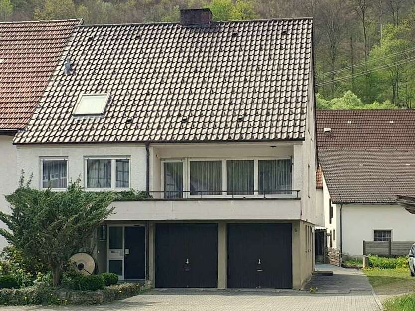 Haus zum Kaufen in Schelklingen-Gundershofen 300.000 € 187 m²