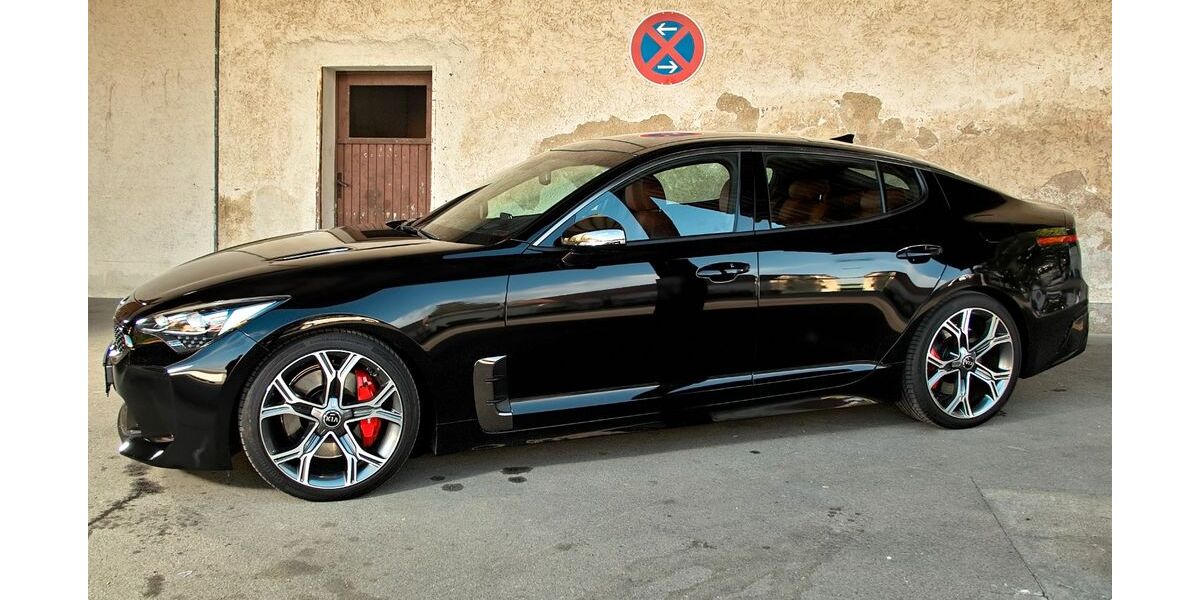 Kia Stinger 36.900 km 30.850 &euro; Ellzee 89352