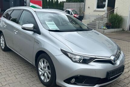 Toyota Auris 116.960 km 13.700 € Burgau 89331