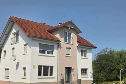 Haus zum Kaufen in Laupheim 477.000 € 266 m² 7.5 zimmer