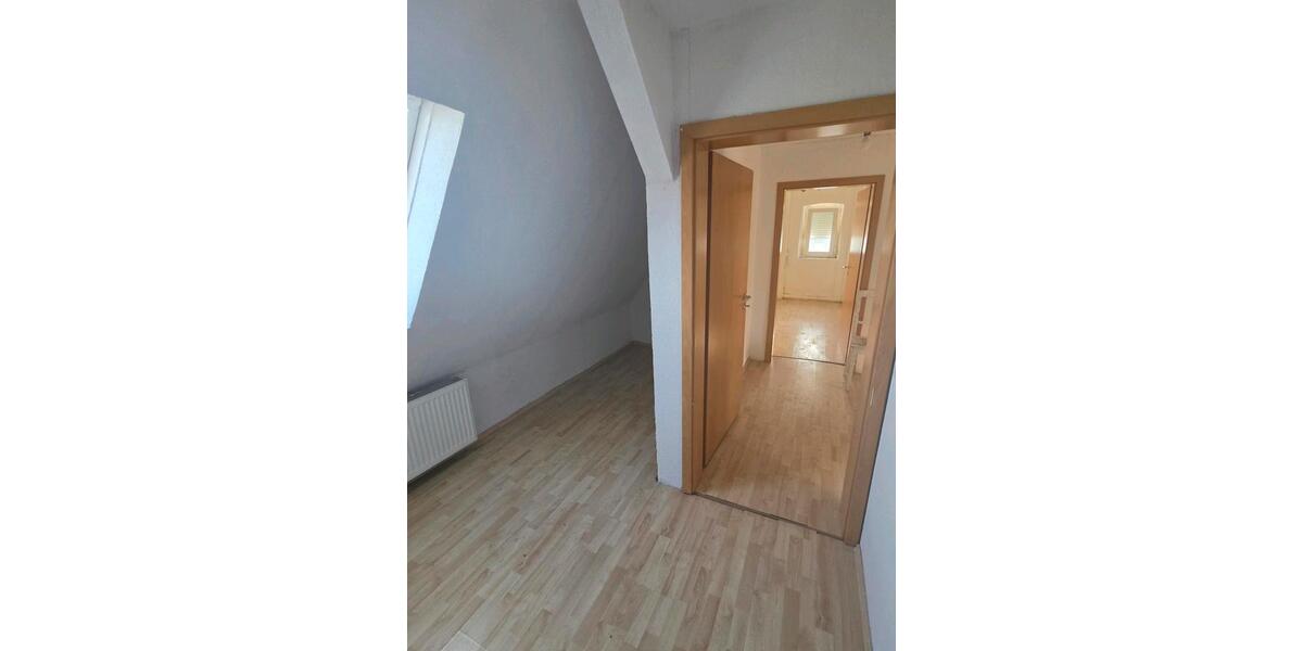 Einfamilienhaus Breitingen - 5 Zimmer, 90 m&sup2;, 165.000&euro; | Angebot:27050170