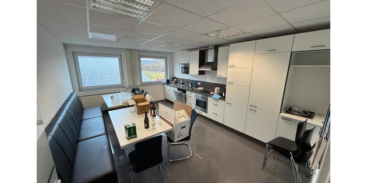 Gewerbeflächen Büros Ausstellungsflächen in Urspring an B10 zimmer