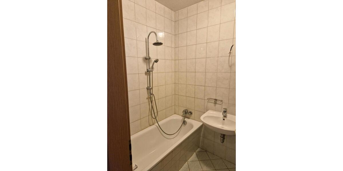 Etagenwohnung Illertissen - 1 Zimmer, 46 m&sup2;, 250&euro; | Angebot:24703612