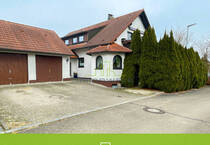 Zweifamilienhaus mit zusätzlicher Einliegerwohnung in Senden Hausen