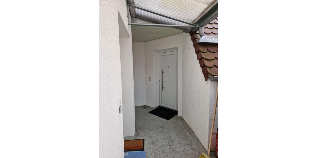 Provisionsfrei* Charmante 3 Zimmer Maisonette Dachgeschosswohnung mit Balkon & TG Stellplatz in Illertissen - Maisonettenwohnung Illertissen | Angebot:26594410
