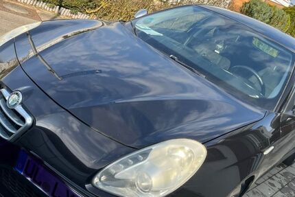 Alfa Romeo Giulietta 124.000 km 5.650 &euro; Erbach 89155