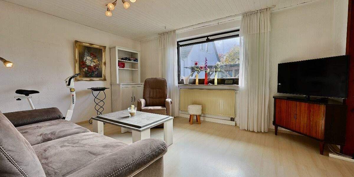 Schmucke und sehr gemütliche Doppelhaushälfte in Top-Lage 4 zimmer