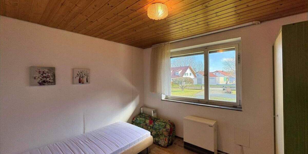 Einfamilienhaus Mietingen - 7 Zimmer, 140 m&sup2;, 349.000&euro; | Angebot:25385630