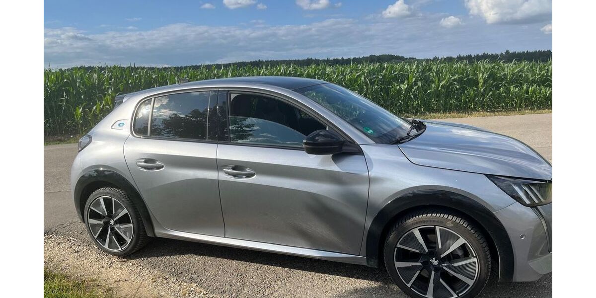 Peugeot e-208 36.000 km 17.777 &euro; Ulm 89079