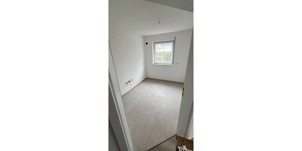 Erdgeschoßwohnung Illertissen - 3 Zimmer, 80 m&sup2;, 1.250&euro; | Angebot:26296558