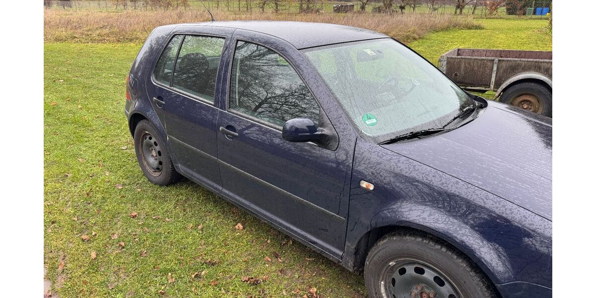 VW Golf 104.000 km 3.200 &euro; Sontheim 89567