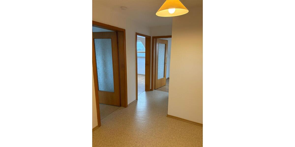 Gepflegte 2,5 Zimmer-DG-Wohnung in zentraler Lage in Illertissen 2.5 zimmer