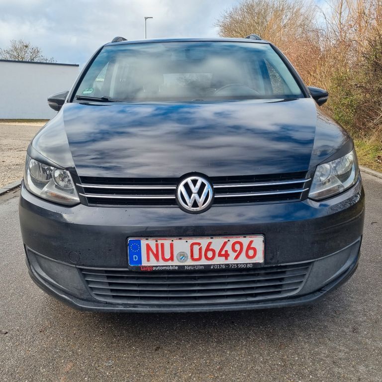 VW Touran 198.000 km 3.999 € Elchingen 89275