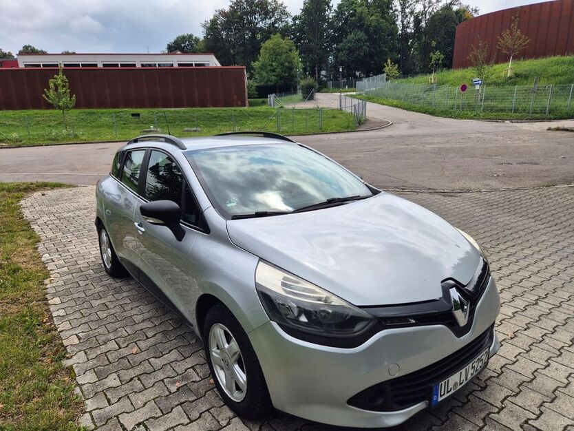 Renault Clio 145.332 km 5.500 € Ulm 89075