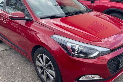 Hyundai i20 148.000 km 5.890 &euro; Ichenhausen-Hochwang 89335