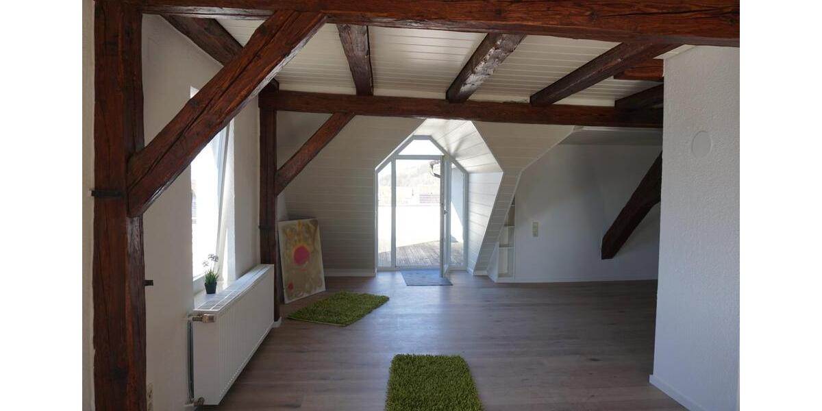 Dachgeschoßwohnung Altenstadt - 5 Zimmer, 160 m&sup2;, 1.388&euro; | Angebot:24862162