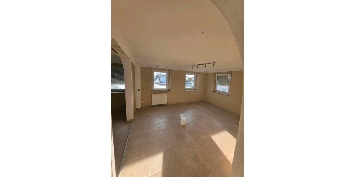 Einfamilienhaus Breitingen - 5 Zimmer, 90 m&sup2;, 165.000&euro; | Angebot:27050170