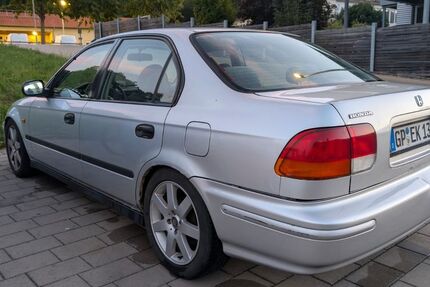 Honda Civic 259.000 km 1.100 &euro; Unterböhringen 73337