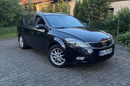 Kia ceed / Ceed 194.000 km 2.200 &euro; Neu Ulm 89233