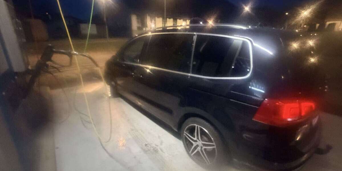 VW Sharan 99.800 km 17.900 &euro; Ulm 89079