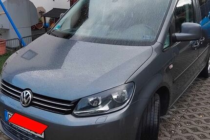 VW Caddy 167.800 km 12.500 € Günzburg Ot. Reisensburg 89312
