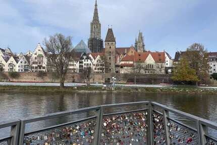 Wohnung zum Kaufen in Neu-Ulm 1.175.000 € 262 m² 7 zimmer